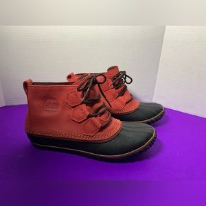 Sorel Out N About Boots Red Waterproof Duck Ankle Bootie 7